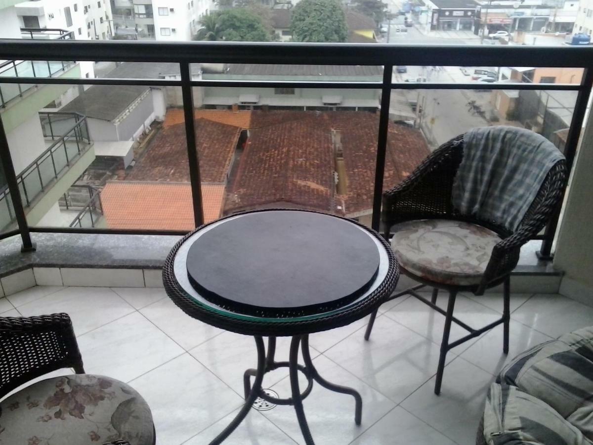 Apartamento Enseada: Beachfront Oasis with 3 Bedrooms and 2 Balconies Guaruja Exterior photo