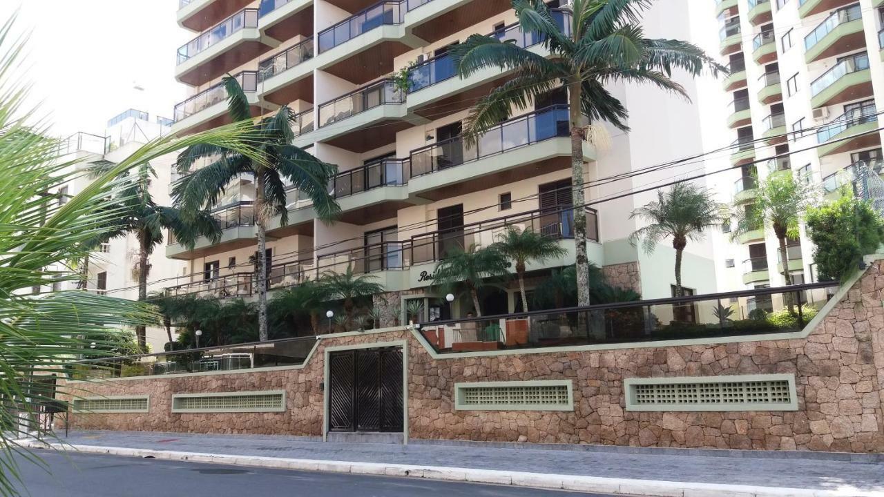 Apartamento Enseada: Beachfront Oasis with 3 Bedrooms and 2 Balconies Guaruja Exterior photo